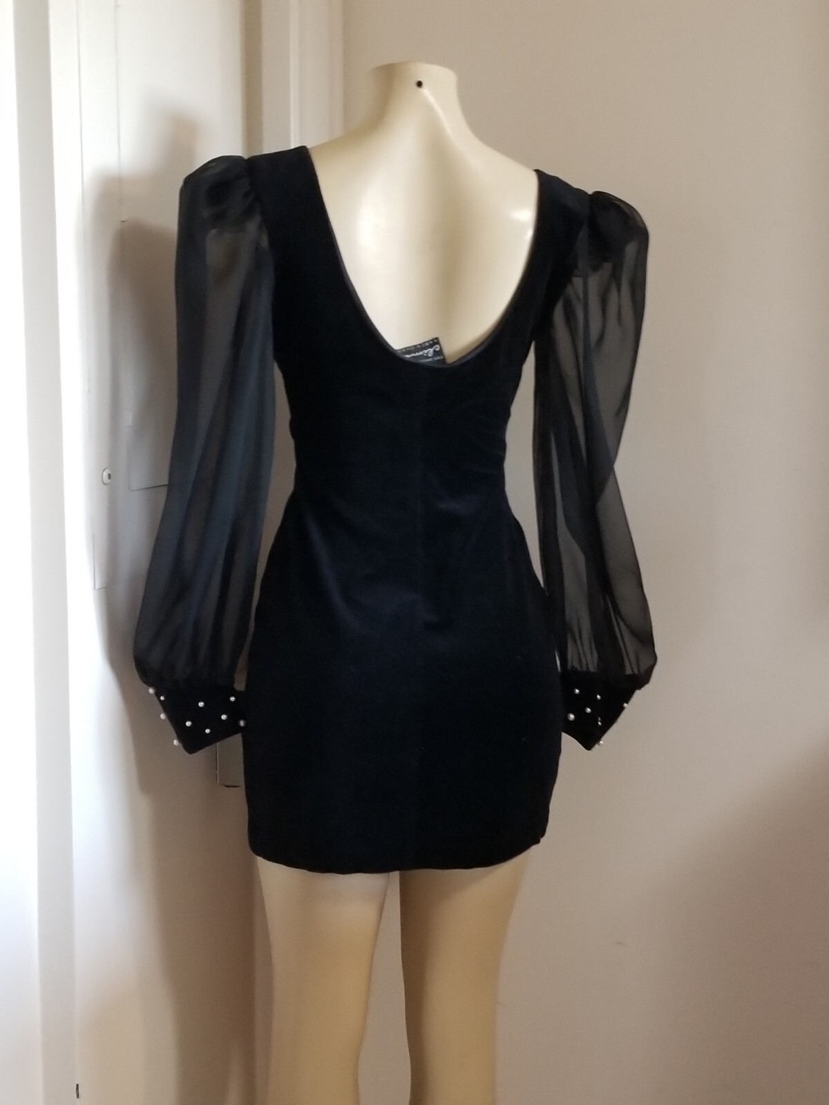 Vintage 80s Karen Okada climax david Howard pearls velour dress