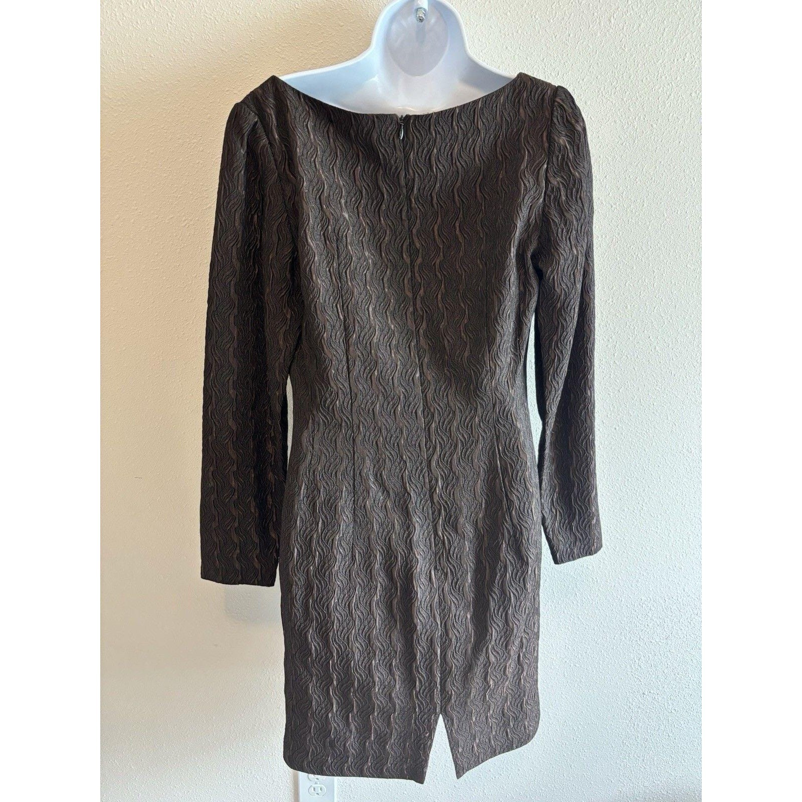 Vintage 1960s Sheath Dress Brown Textured Mod Cocktail Mad Men Jackie O Midi 6 M