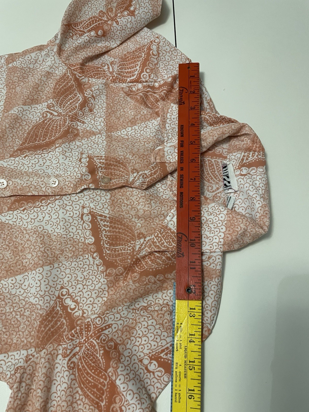 VTG Dagger Collar 1970s TRISSI Hippie Disco Butterfly Print Shirt Top Blouse sm