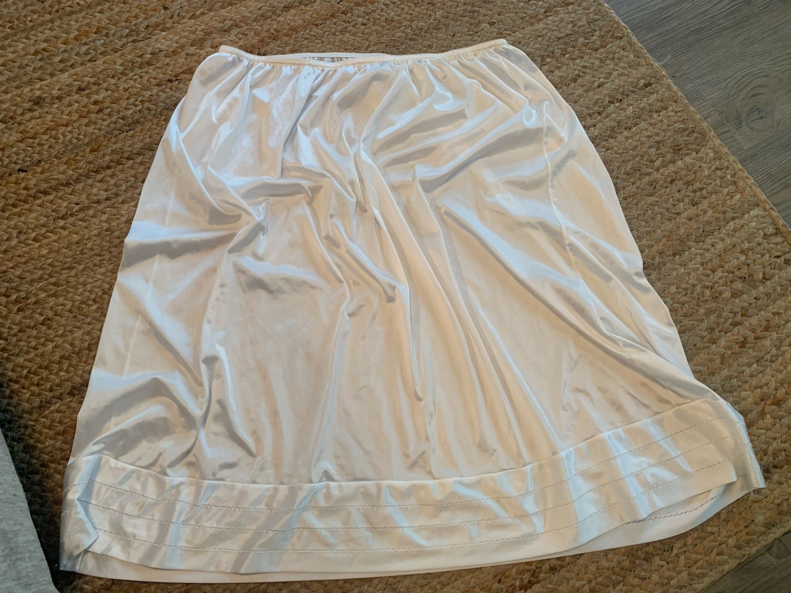 VELROSE HALF SLIP, SIZE 5X, White Nylon, 31” Long, EPOC