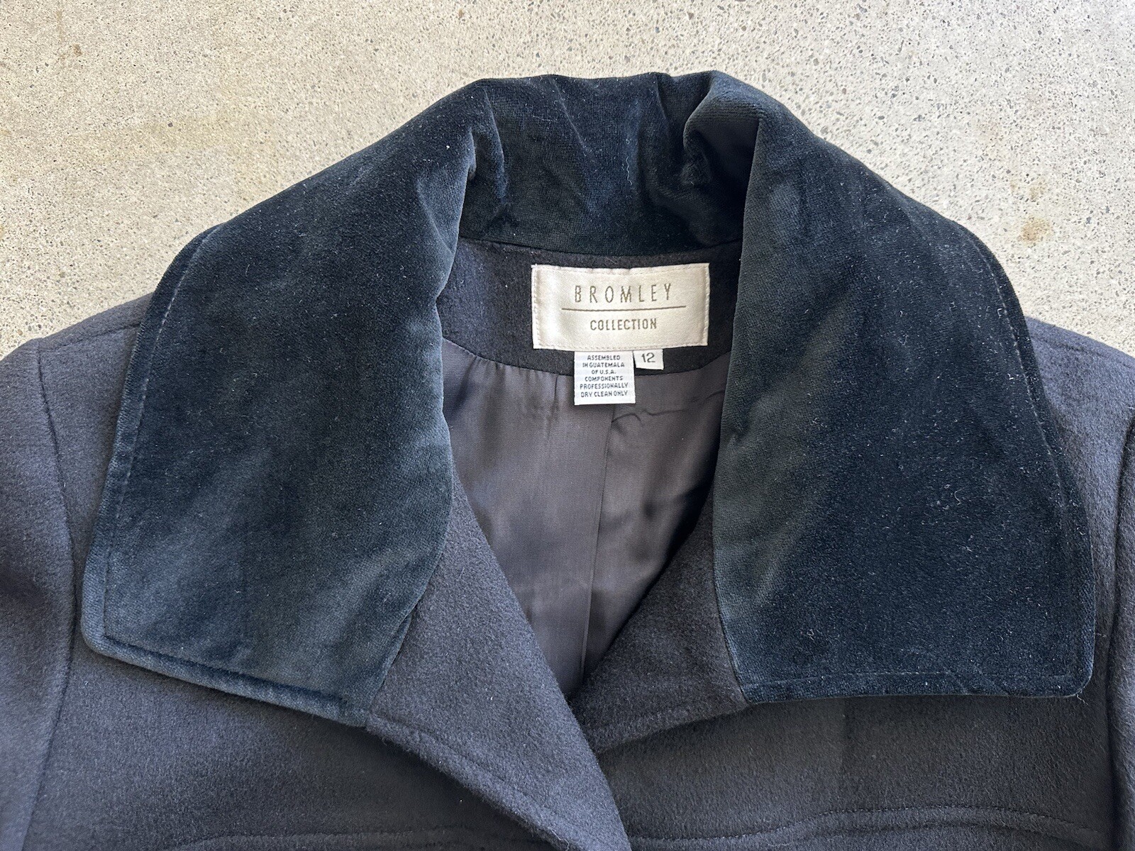 Vintage Bromley Collection Black Wool & Nylon Blend Felt Collar Coat Size 12