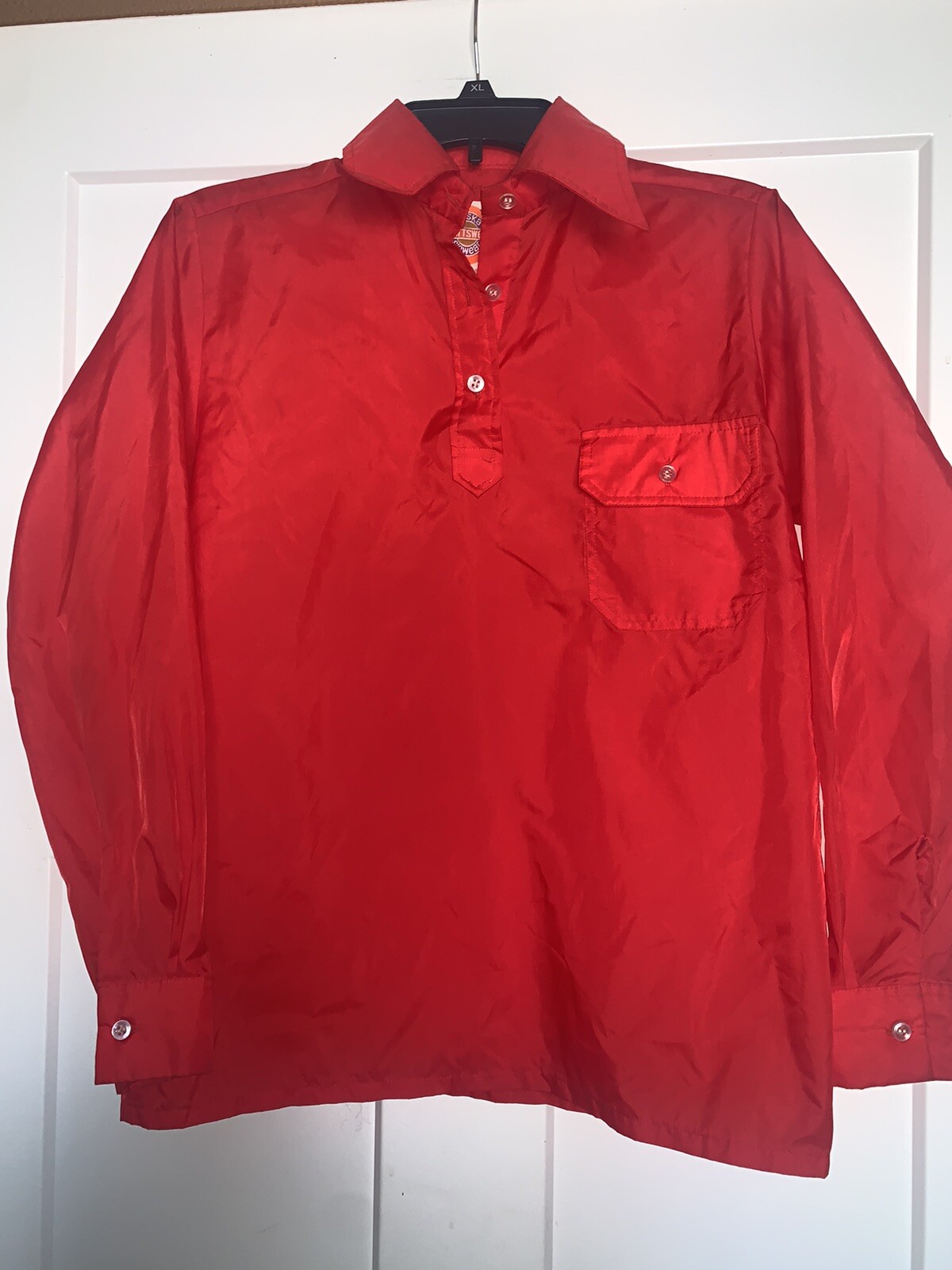 vtg 70s SASKA Skiwear Women’s red nylon shirt Medium