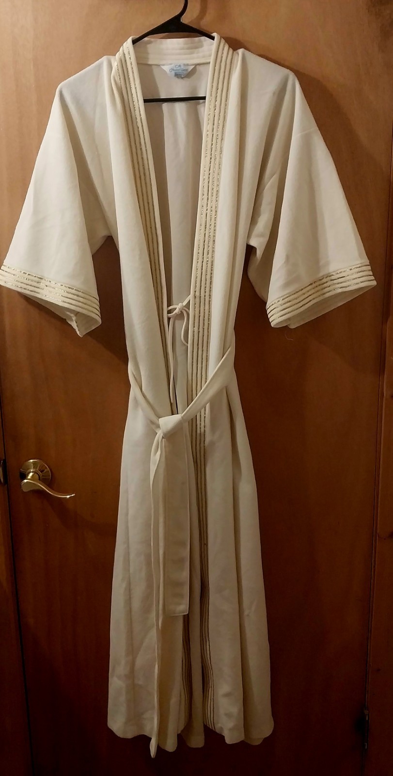 Vintage Women’s Fleece Robe Sears Fuzzy At Home Wear Ivory Gold Trim Medium 70s