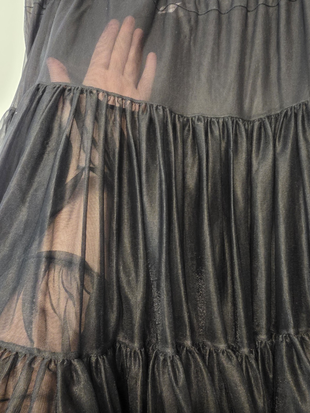 Vintage Malco Modes Sheer Black Tiered Nylon Petticoat Lace Trim Size M MPN 8080