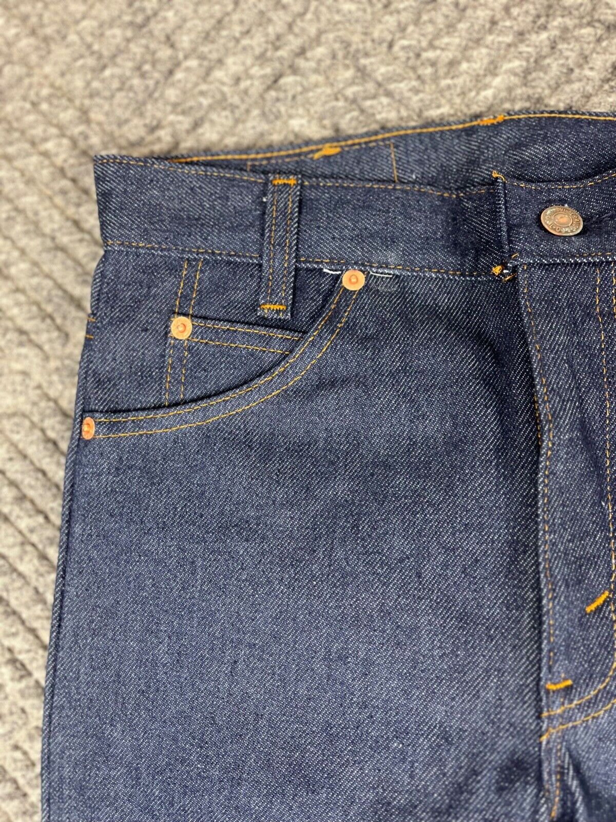 Vintage 80’s Levi’s 716 Saddleman Student Jeans 28×33 Dark Wash Bootcut NOS