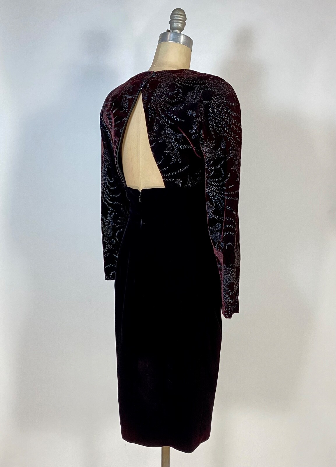 Vintage late 1980’s-90’s little black velvet cocktail dress w/fabric rose detail