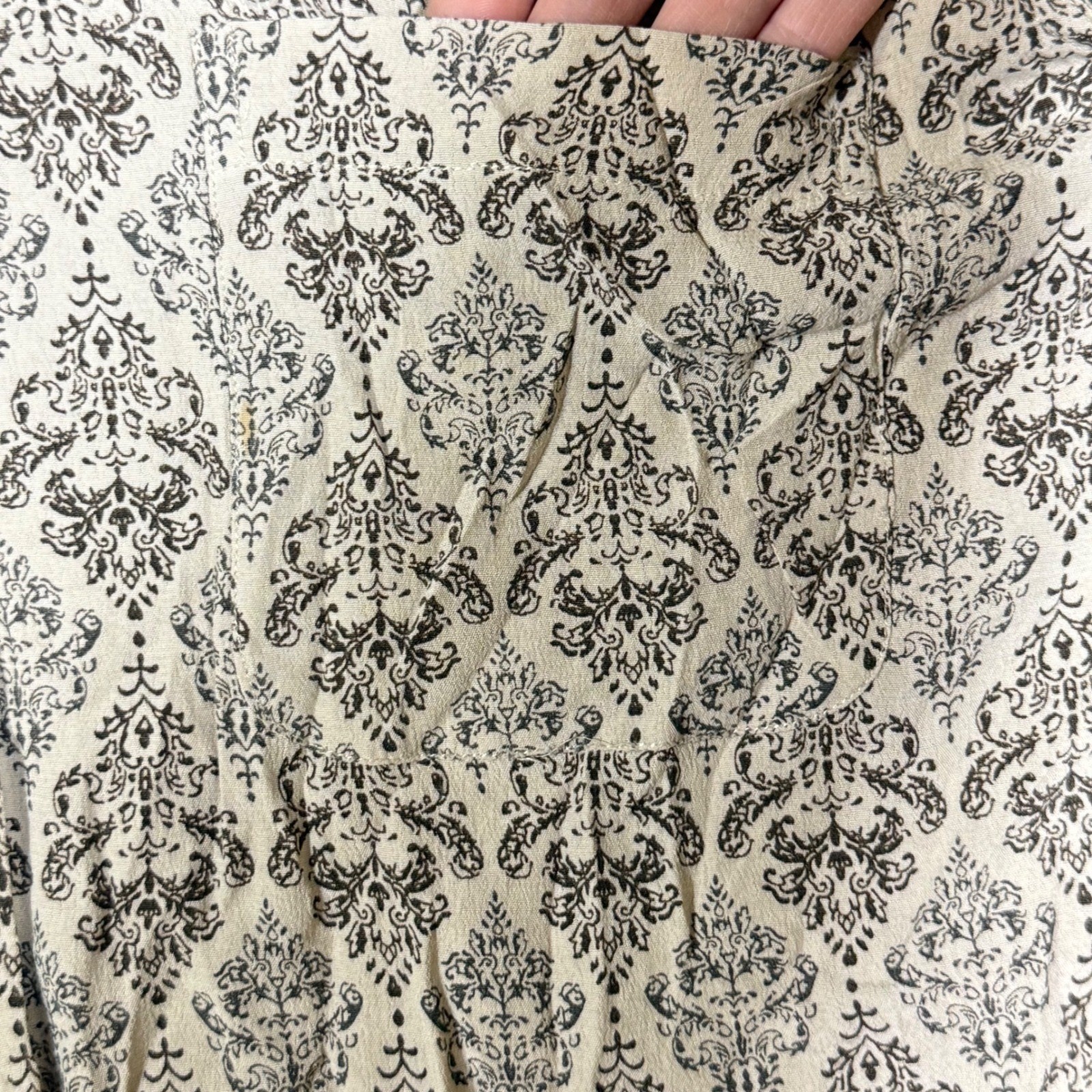 VTG Chicos Design Button Down Womens 3 Tan Damask Boho Dark Academia Artsy Shirt