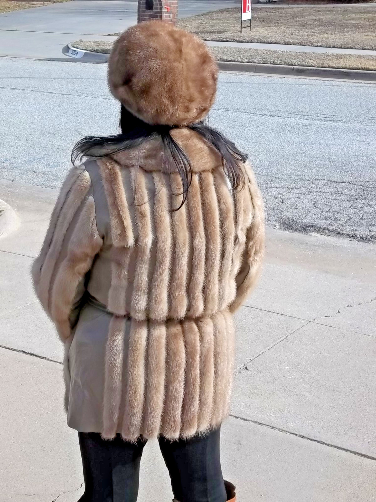 POLOGEORGIS FUR & LEATHER COAT JACKET TAUPE/ LIGHT BROWN