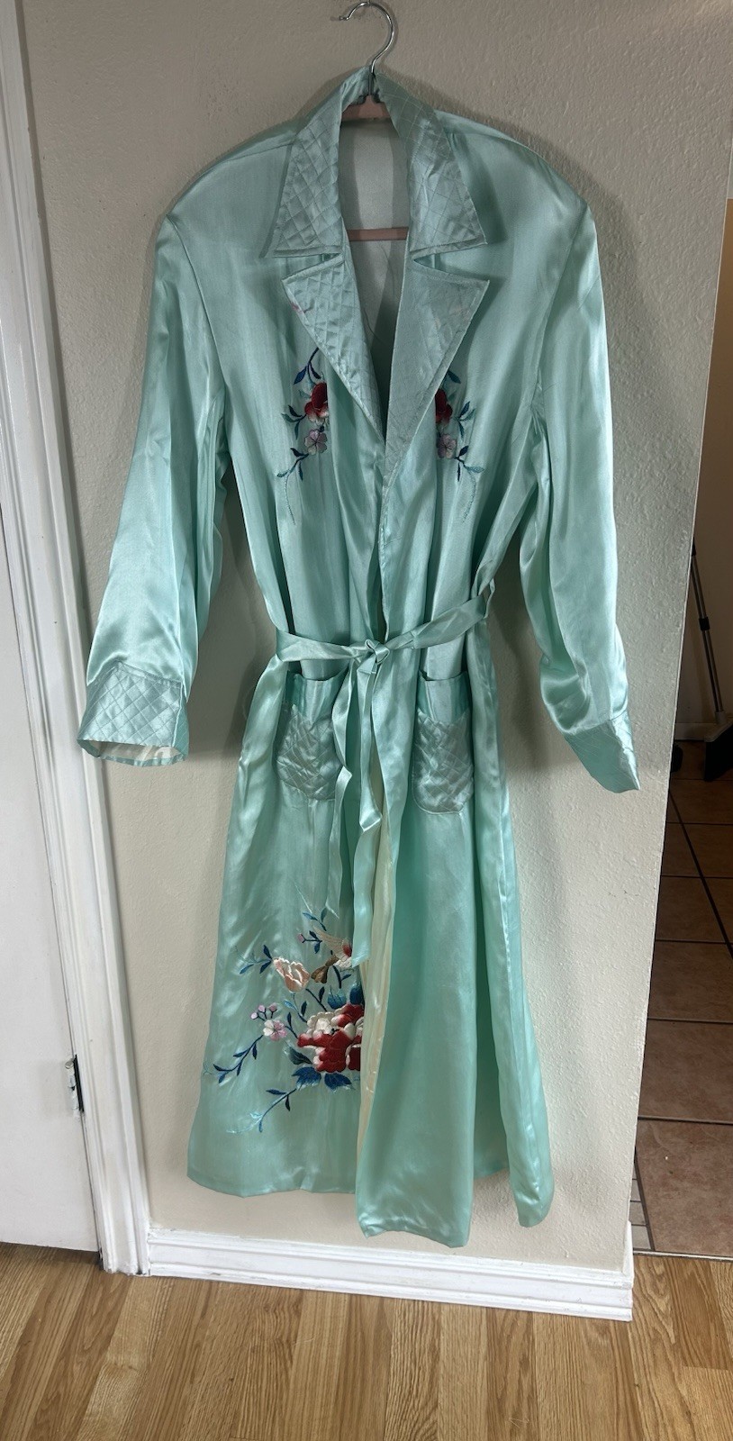 1940’s Yokohama Hand Embroidered Kimono Robe Housecoat Never Worn WW11 Japan
