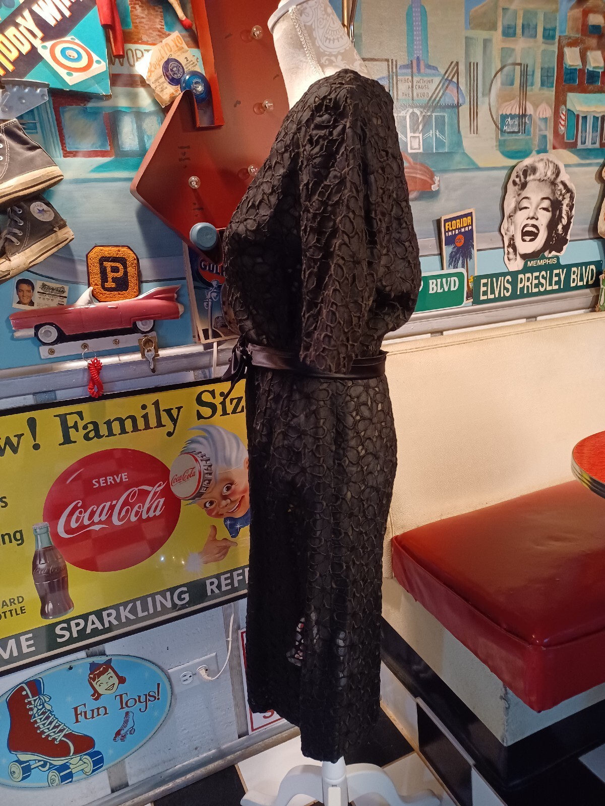 True Vtg Mid-century 1950s 1960s Black Embroidered Cutout Cocktail Dress Mod MCM