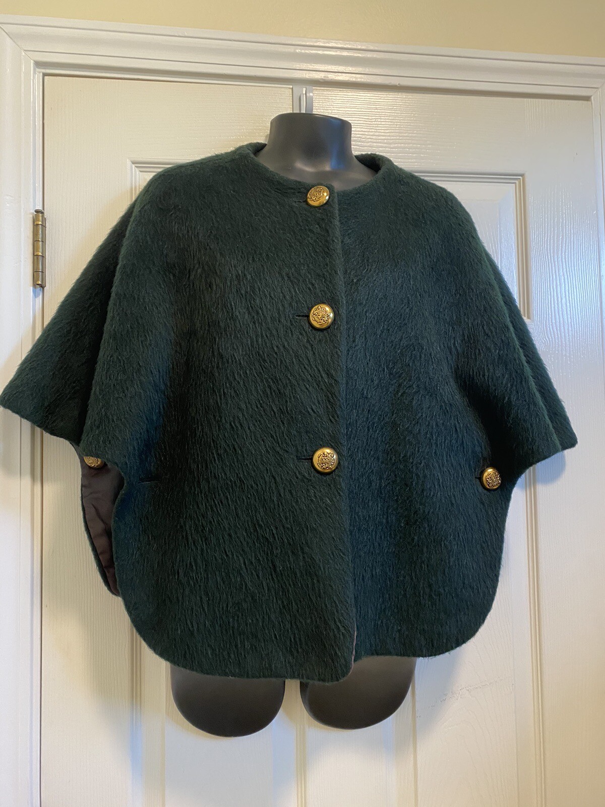 Country Place Brush Wool Button Cape/Poncho Hunter Green – One Size