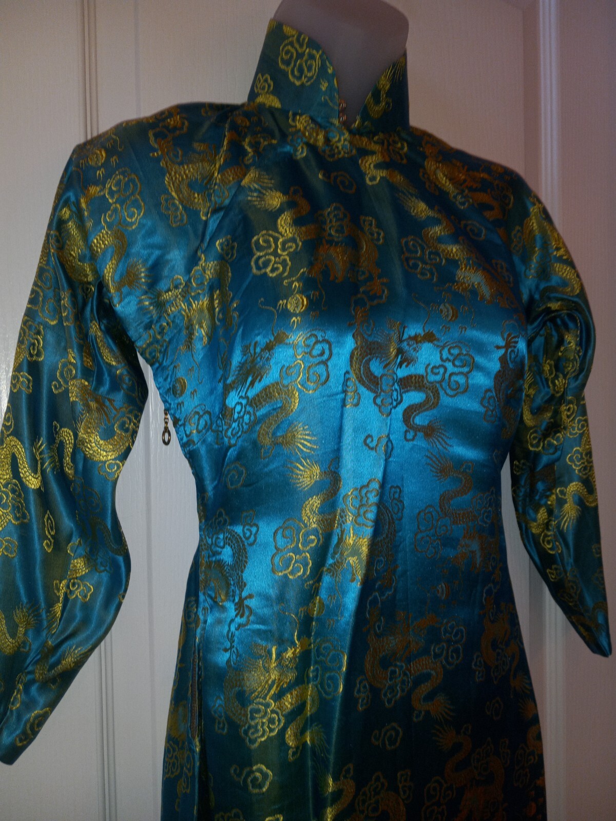 Vintage 60s Cheongsam Silk Turquoise Gold Oriental Dragon Wiggle Dress S Tiki O