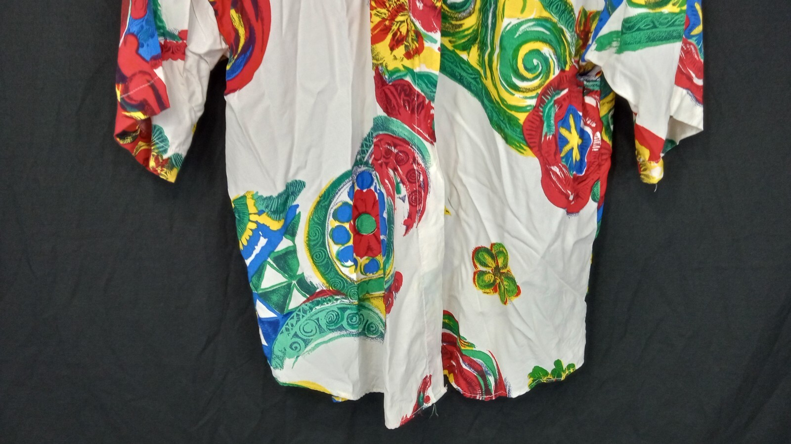 Y2K 90’s Marca ( Italy ) abstract bright colors European Women’s Shirt medium