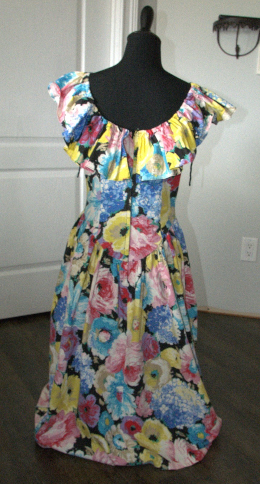 Vintage s.g.gilbert Floral Midi Dress size 8 USA Made