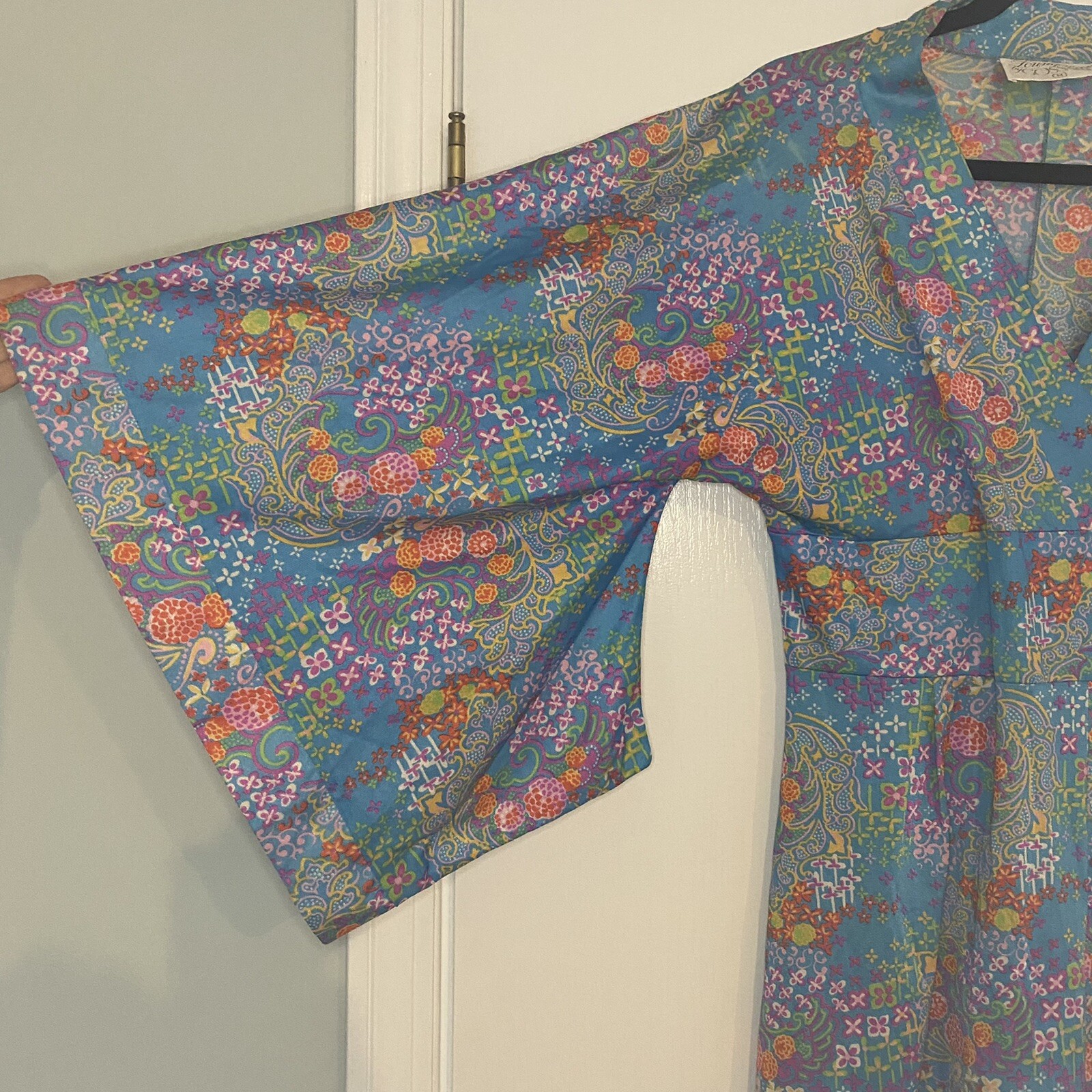 Vintage 1960s Retro Floral Kimono- Loungewear By Gossard
