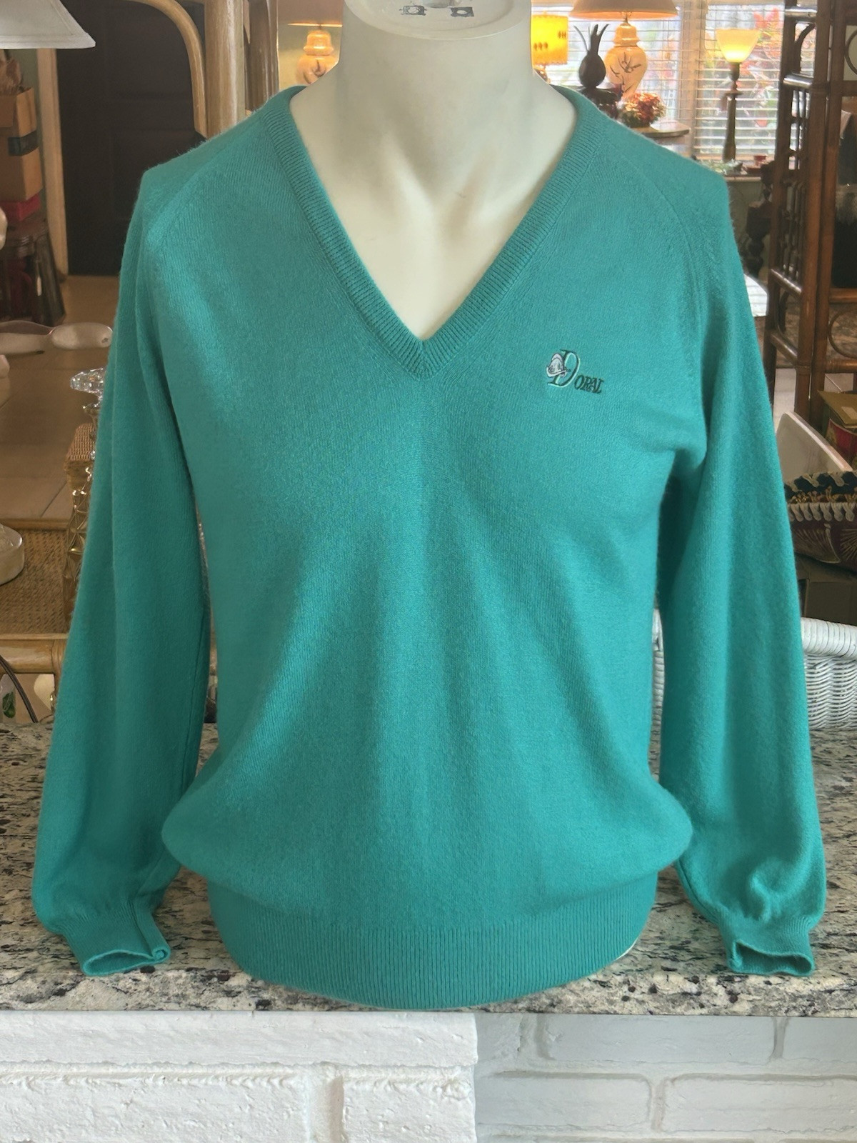 Vintage 70s 80s Doral Country Club FL Women’s V-Neck Green Sweater Large