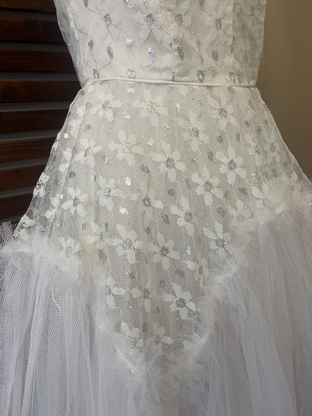1950s Vintage White & Metallic Silver Tulle Layered Prom Wedding Dress Gown
