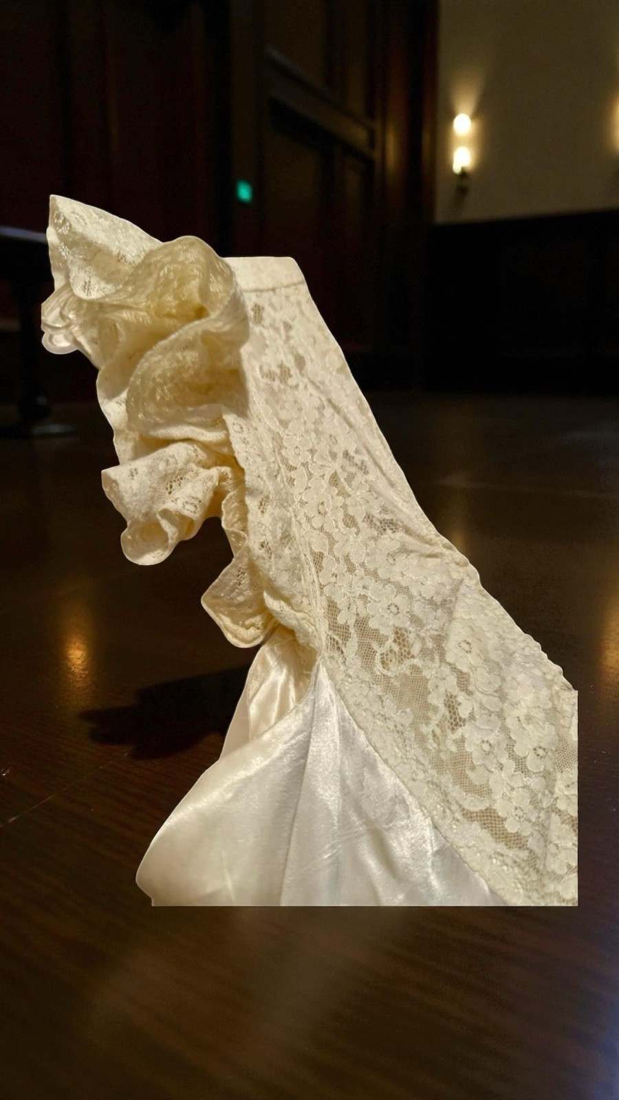 Amazing 1940’s Cream Colored Sexy Peignoir Robe Honeymoon Set Ruffles Lace
