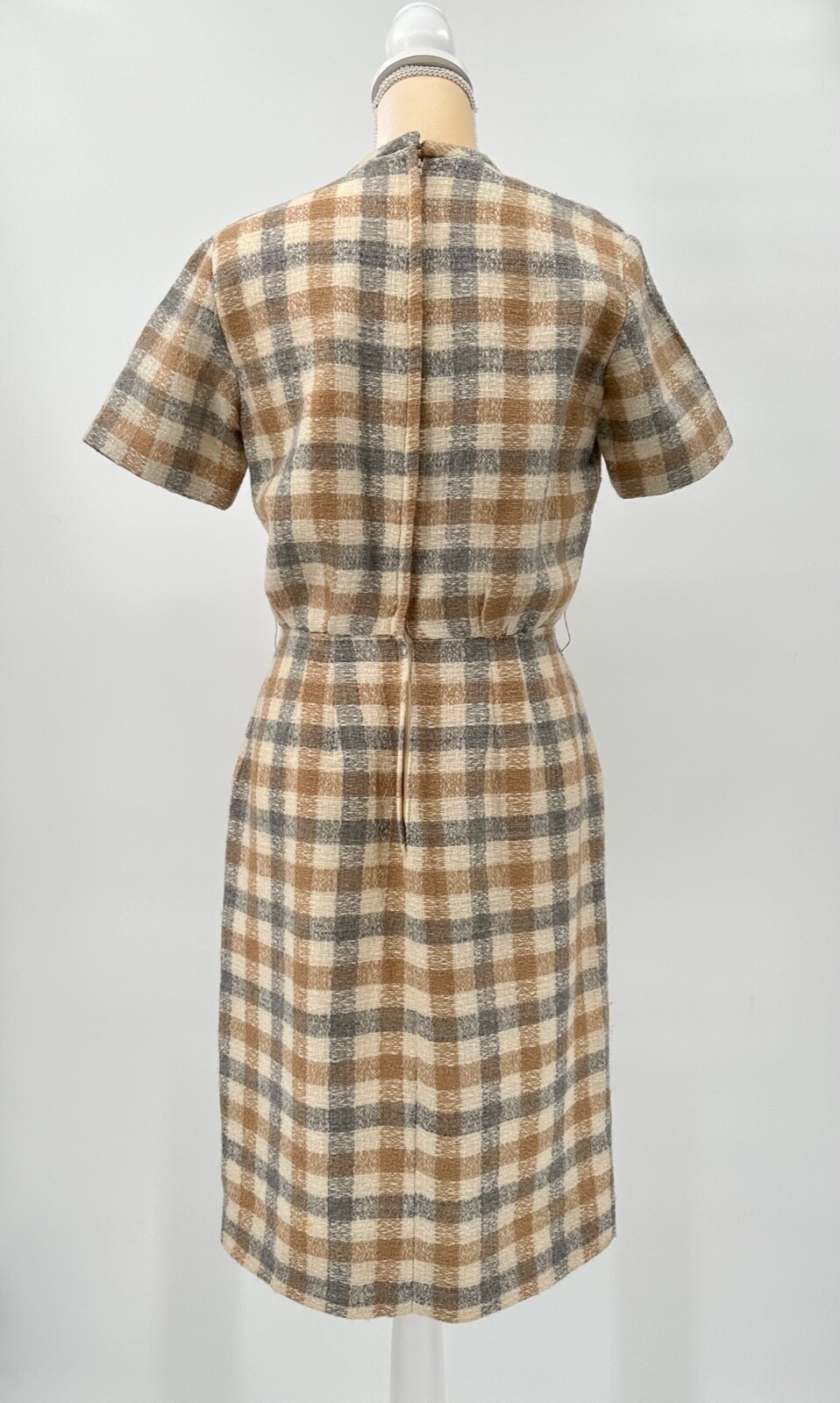 Vintage 60’s / 70’s Parade NY Women’s Bouclé Sheath Dress Bias Plaid Size S/M