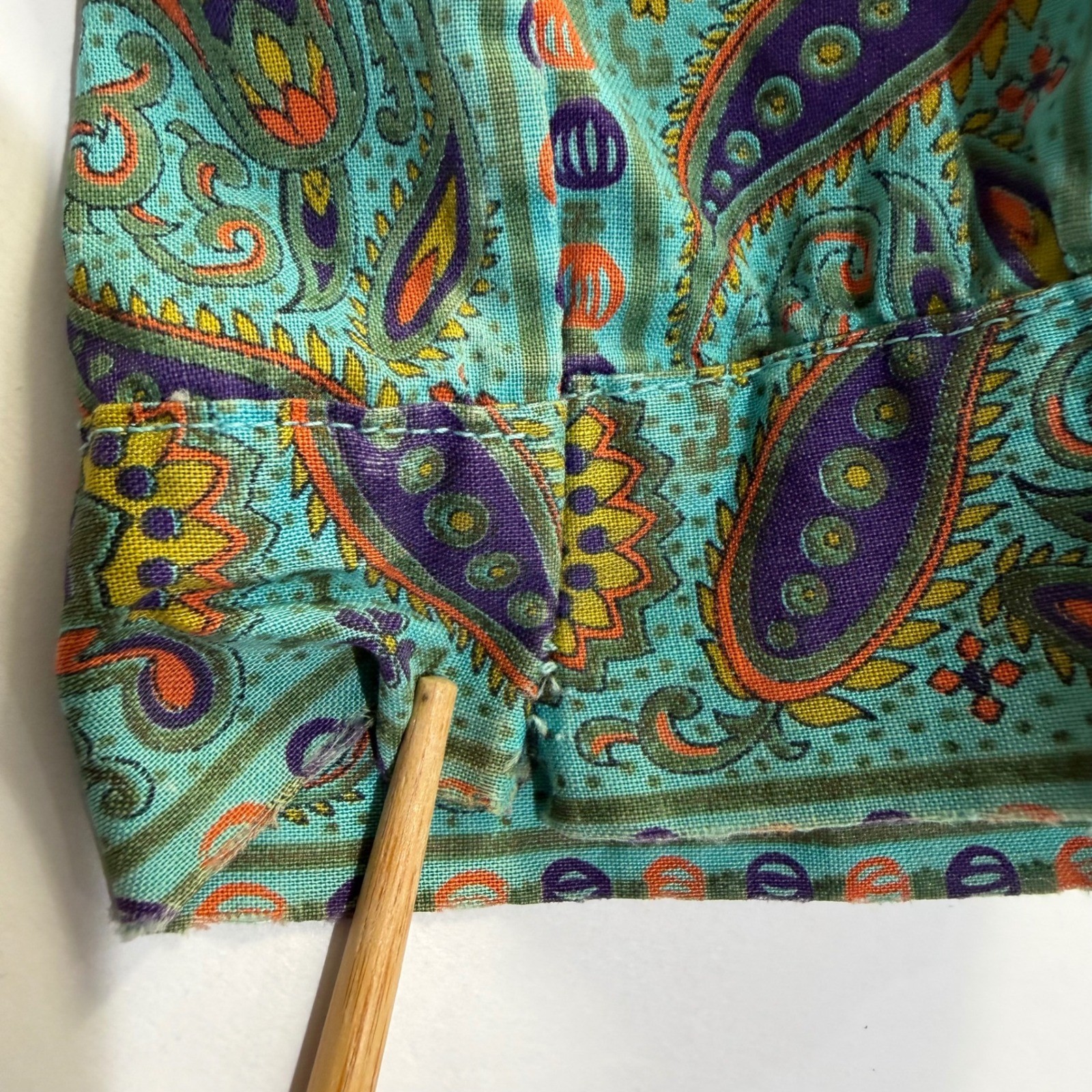 50s 60s Crop Top Teal Paisley 3/4 Sleeve Tie Hem Sz 32 DISTRESSED AS IS