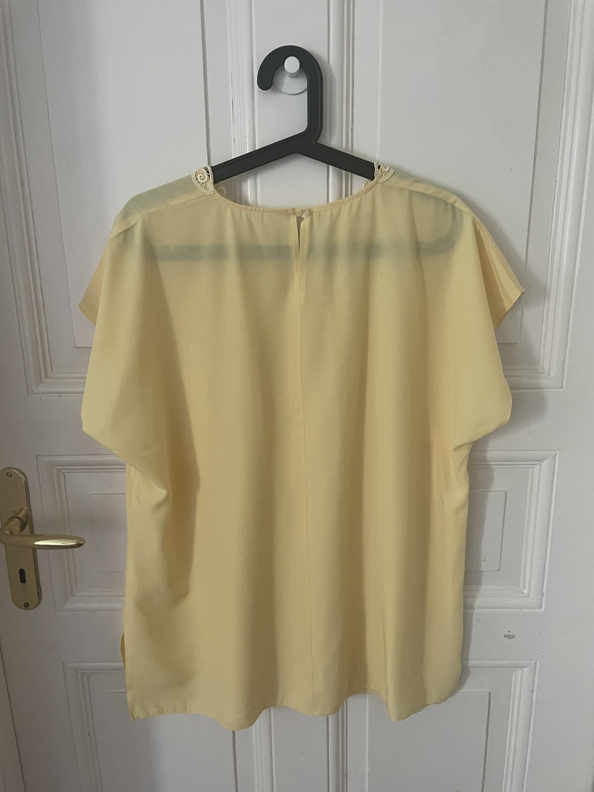 Vintage 80’s Yellow Viscose Blouse with Lace Collar- Size XL