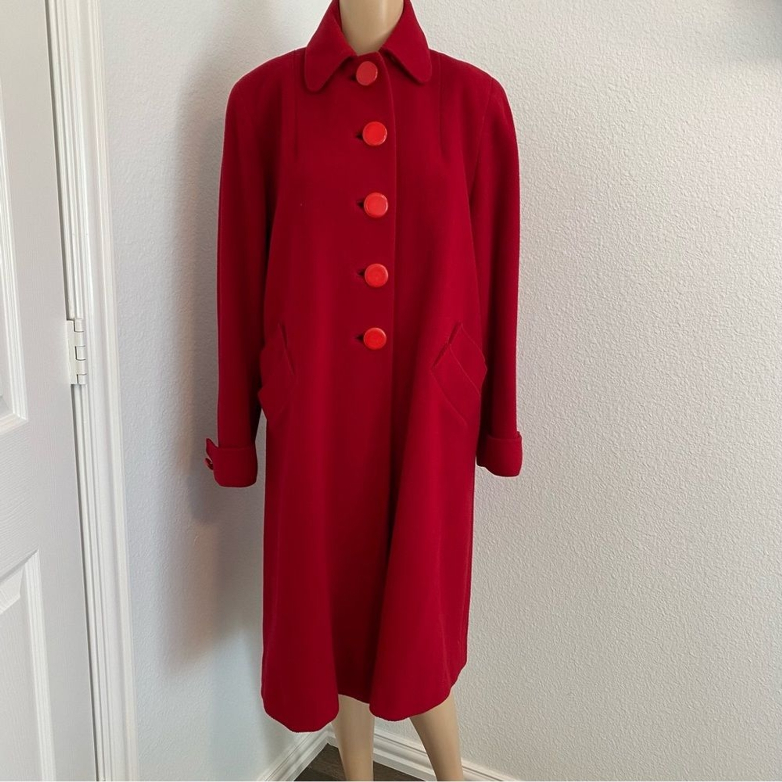 Carnahan’s Red Vintage Coat Long 5 Button Pockets Deerhead Chinchilla Wool SZ L