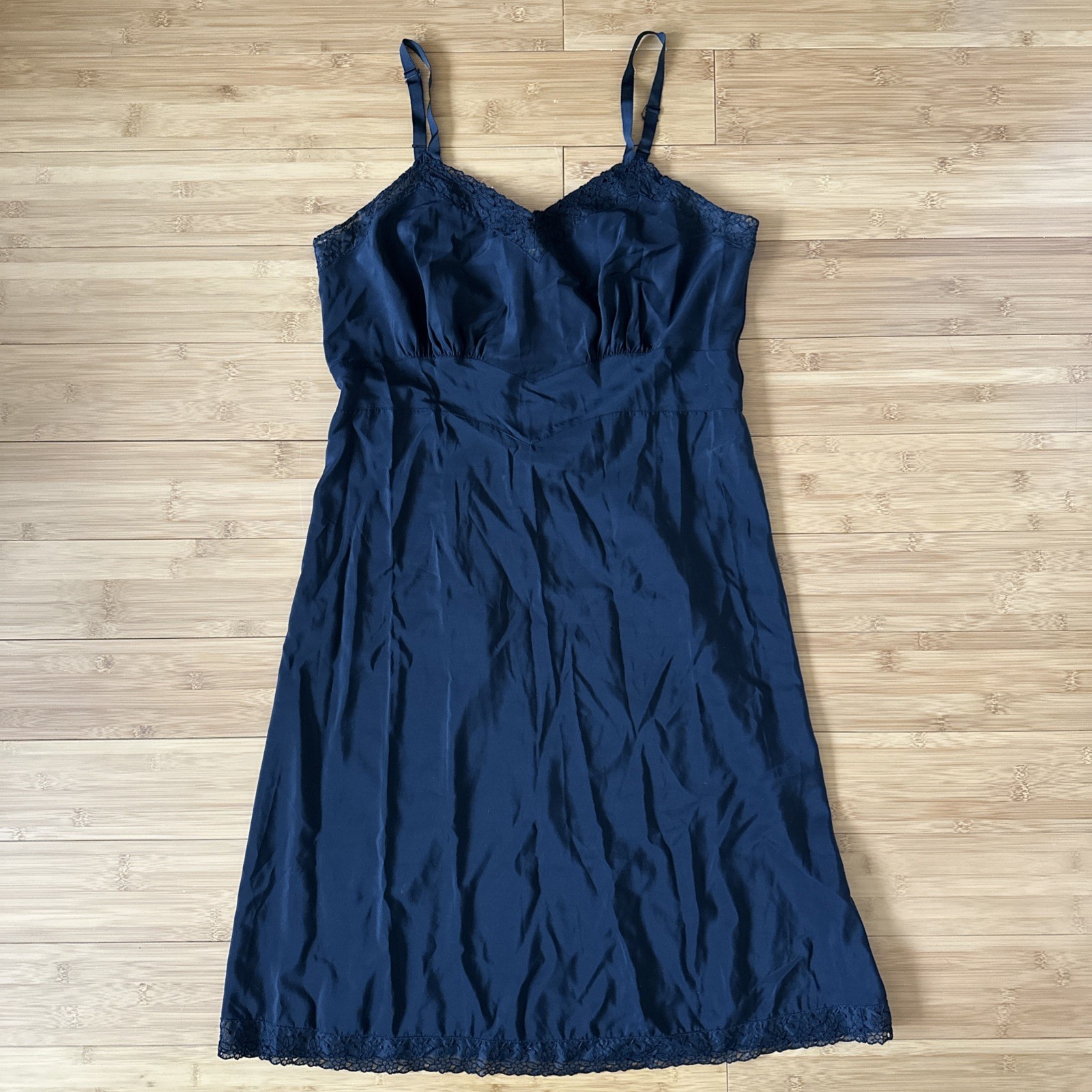 Vintage 1950s Barbizon Colette Crepe Remarque Womens Slip sz 18 Black Satin Lace