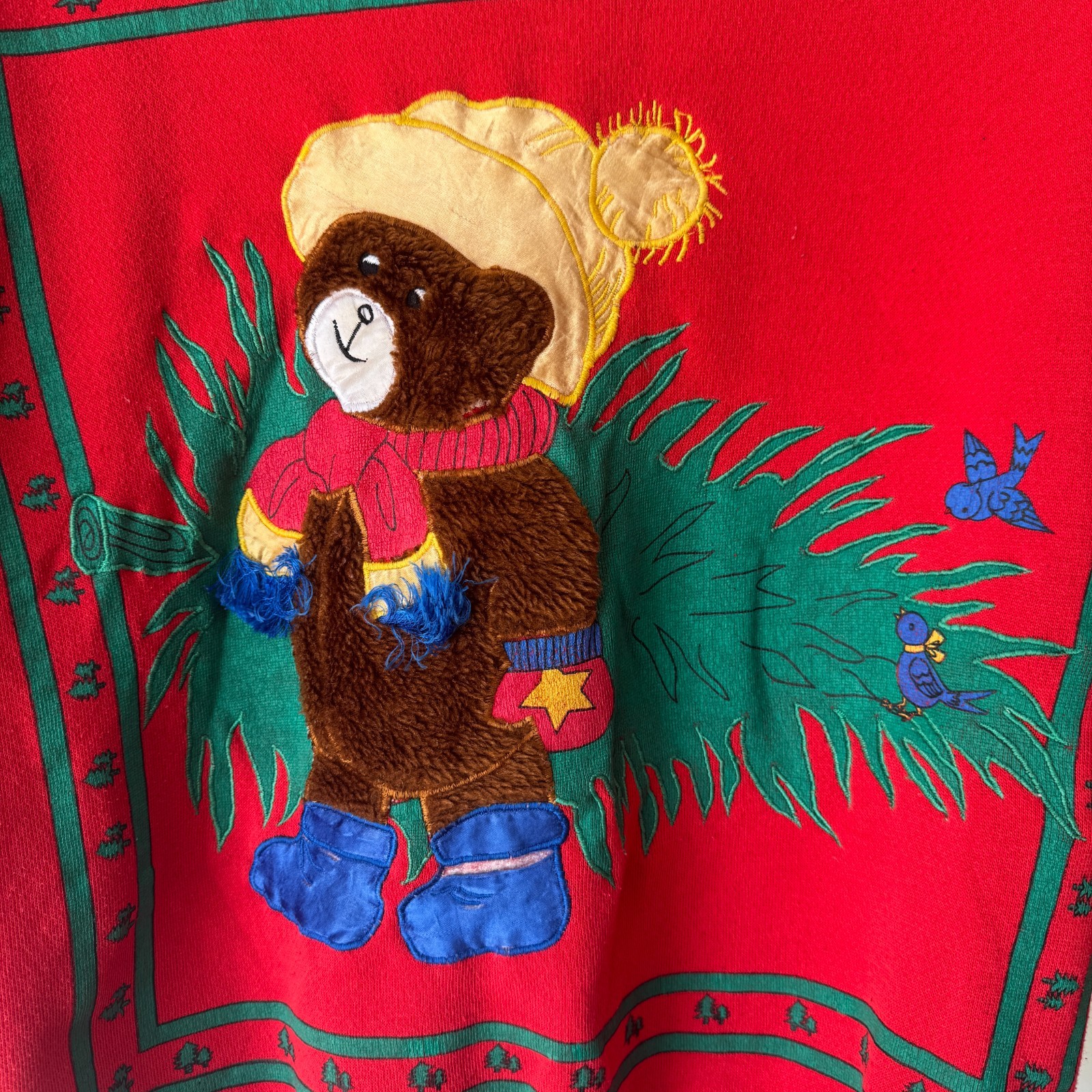 Vintage First Run Bear Sweatshirt M Red Applique 90s Cabin Cottagecore Woodland