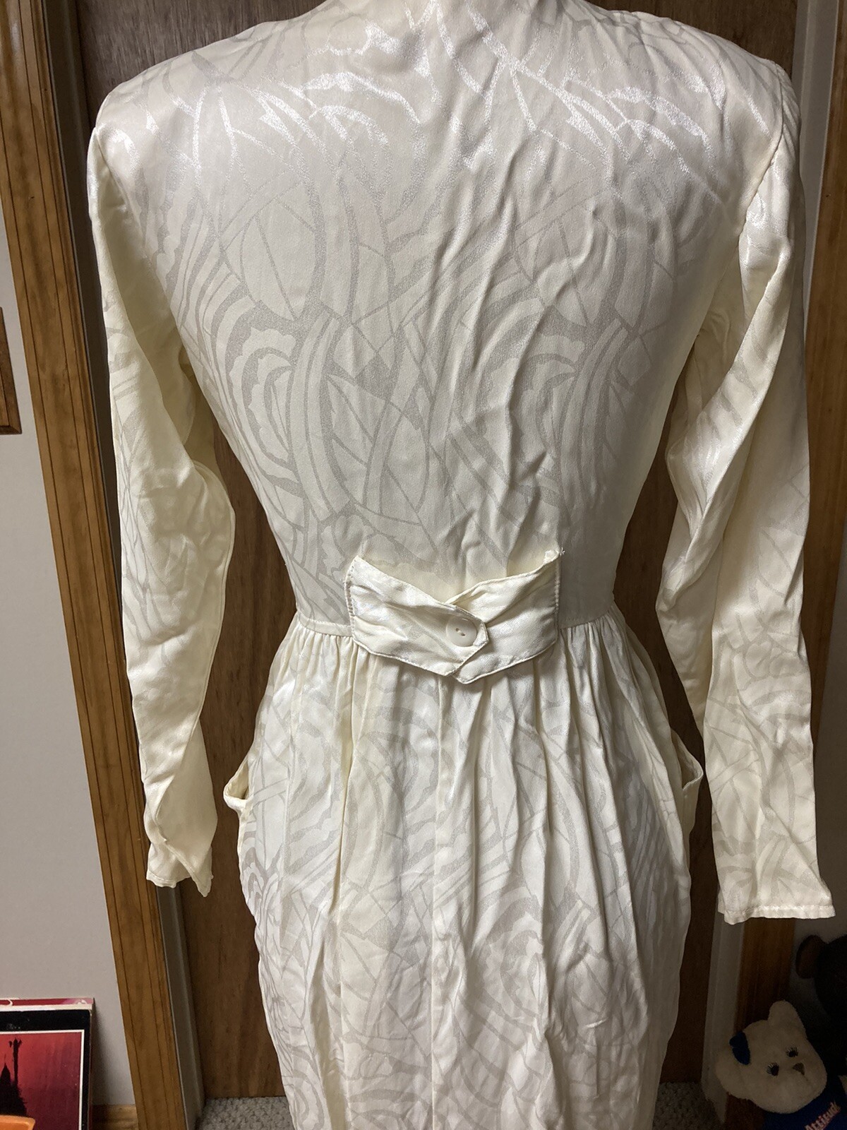 Vintage 90s  White Cream Silk-like Dress.size 3 buttons down the front 