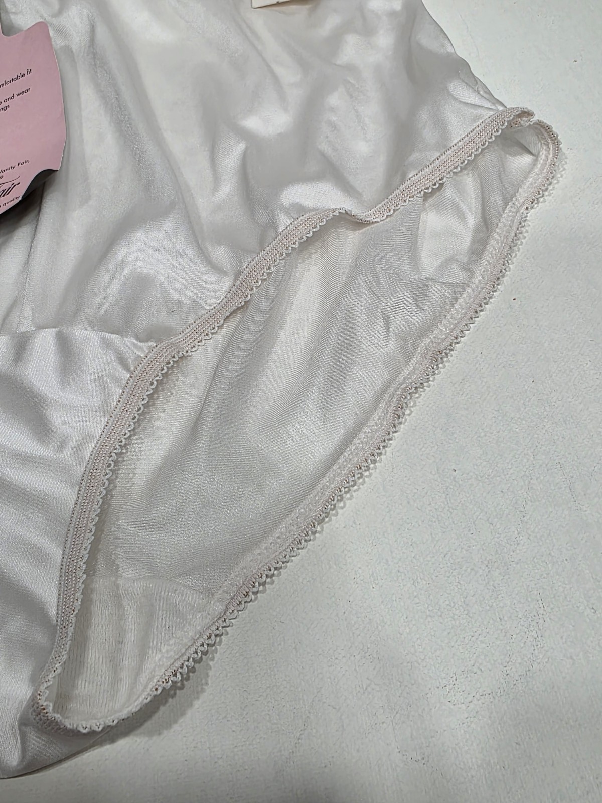 Vanity Fair Vintage White Solid Nylon Cotton Panties Size 6 NWT