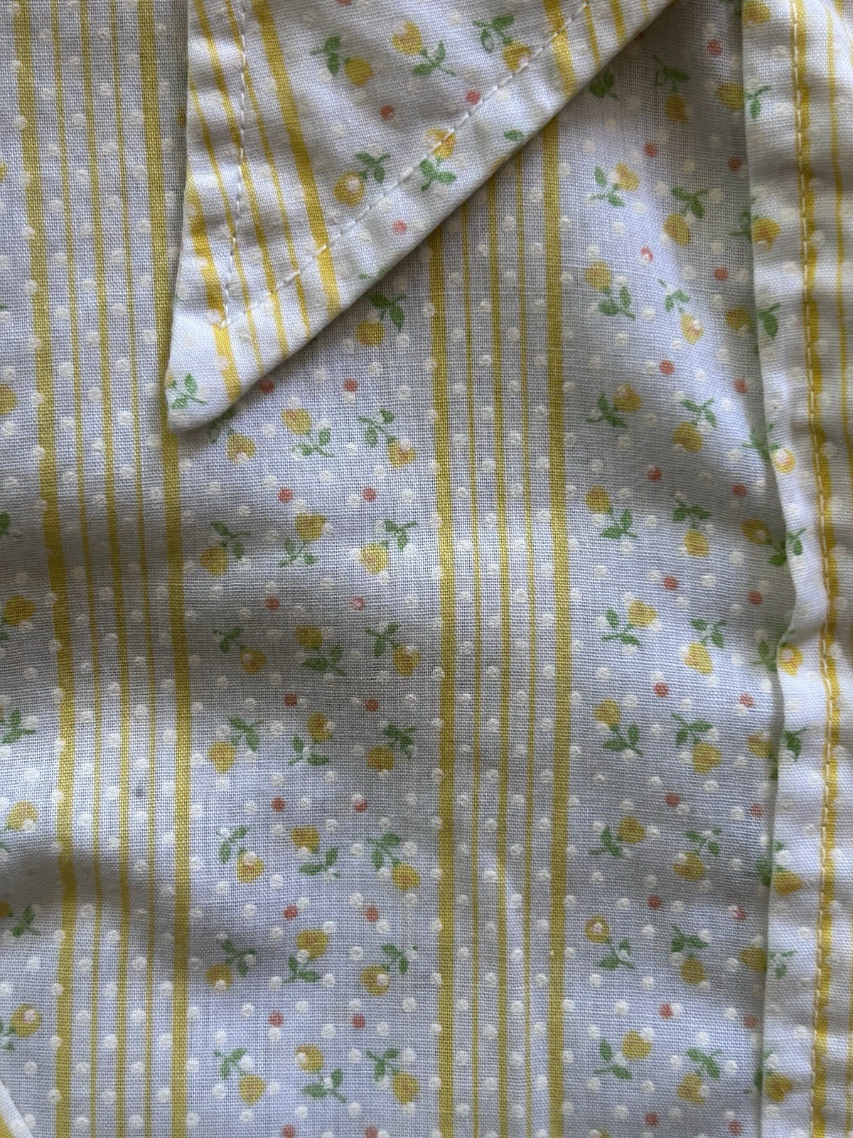 VINTAGE SHIP 'N SHORE YELLOW STRIPED WESTERN BLOUSE W/ FLORAL ACCENTS – US W 12
