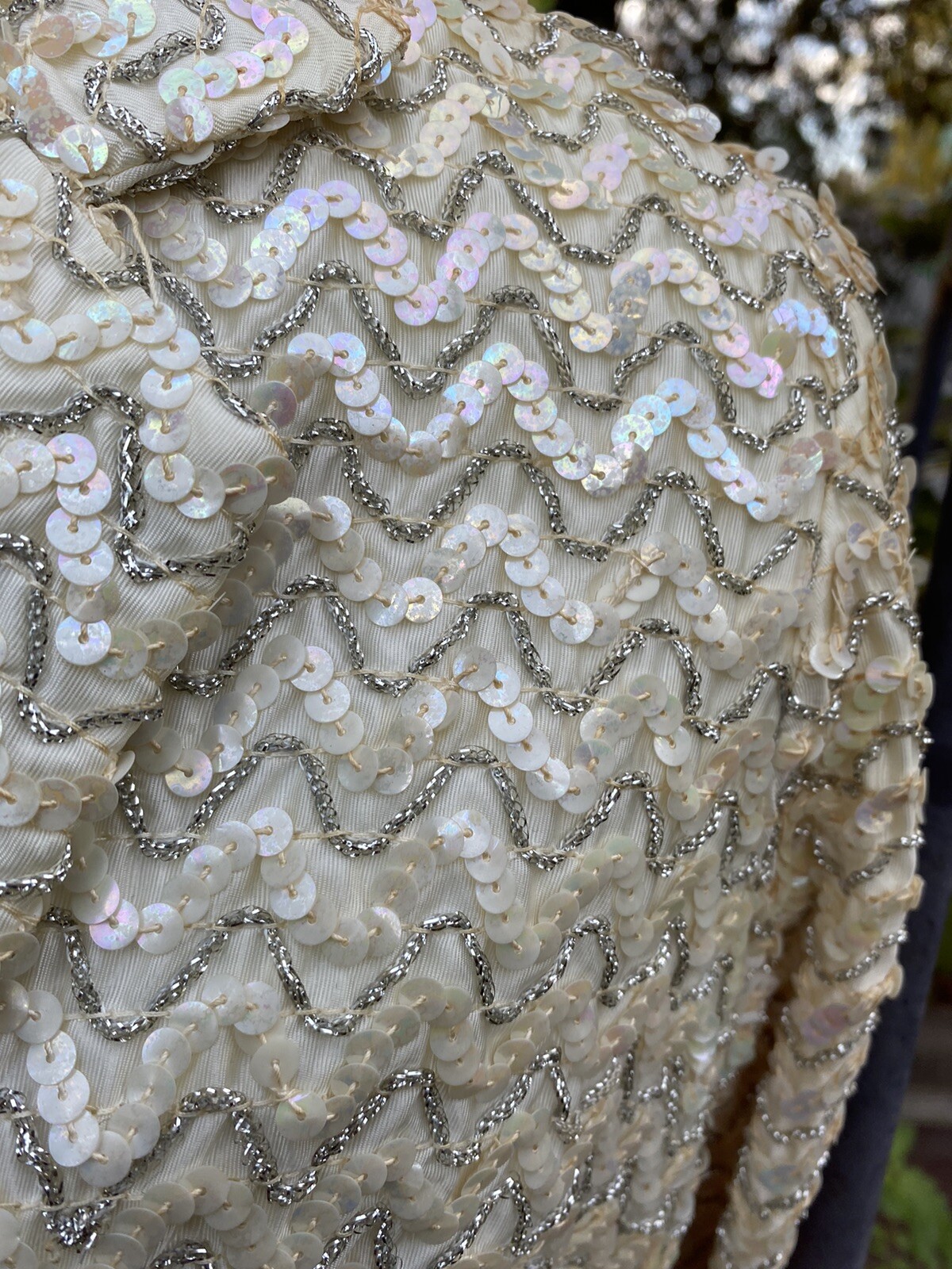 VINTAGE 1960’s Glamour Blazer IRRIDECENT SEQUINES SILVER BEADS