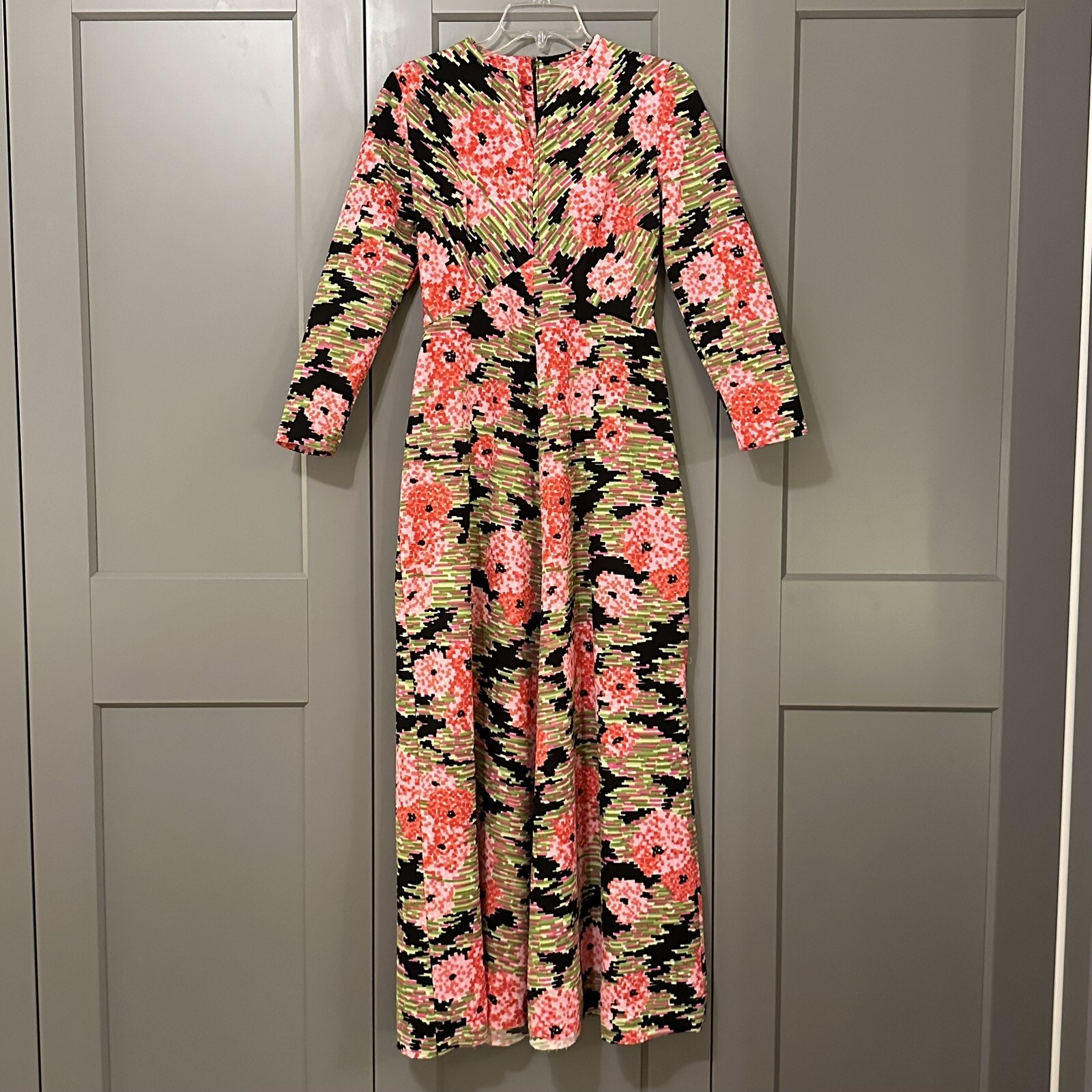 Vintage 1970’S Black Graphic Floral Double Knit Maxi Dress By „IT’S BETTER” 12