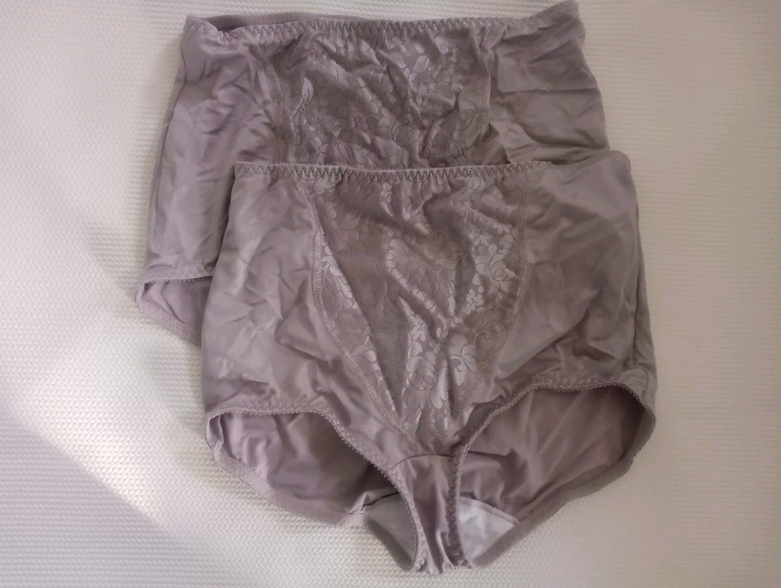 (2) Pair BALI size XL Satin Finish Lace Front Shaping Essentials Panties Briefs