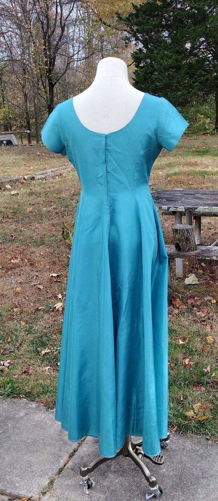 True vintage shiny taffeta gown dress Acetate Center back zipper Very full skirt