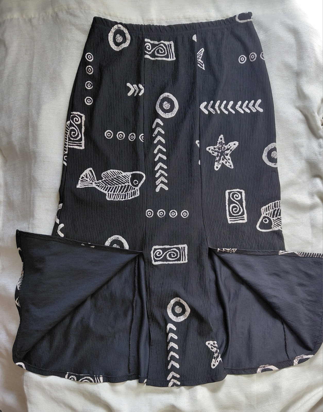Vintage 90s Seung Lee Crinkle Skirt S Black Batik Tribal Fish Print USA Cotton