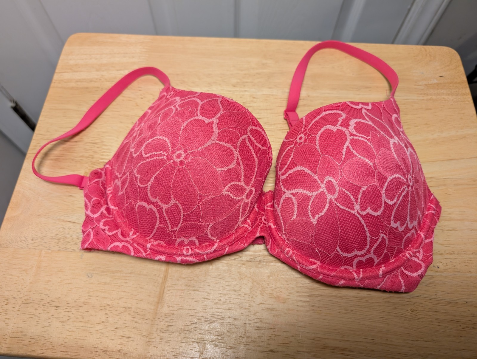 No Boundaries Padded Underwire Bra Women’s 38DD Pink Lace