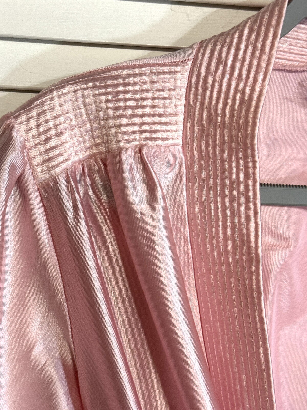 Philippe Marco Pink Satin Wrap Women Robe Size Medium VTG