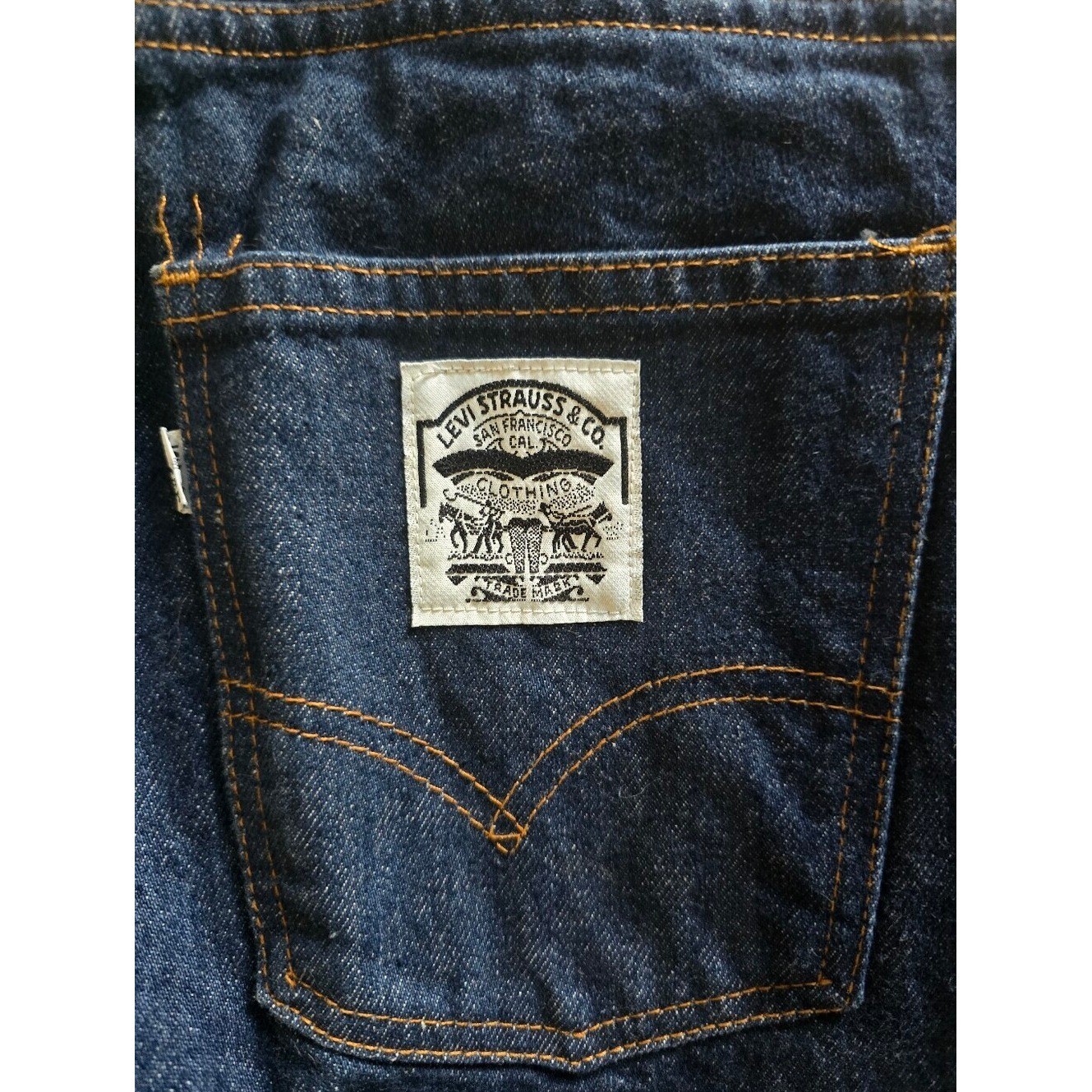 Vintage Womens Levi Strauss White Label Denim. Made In TX. Measured Size 6. Euc.