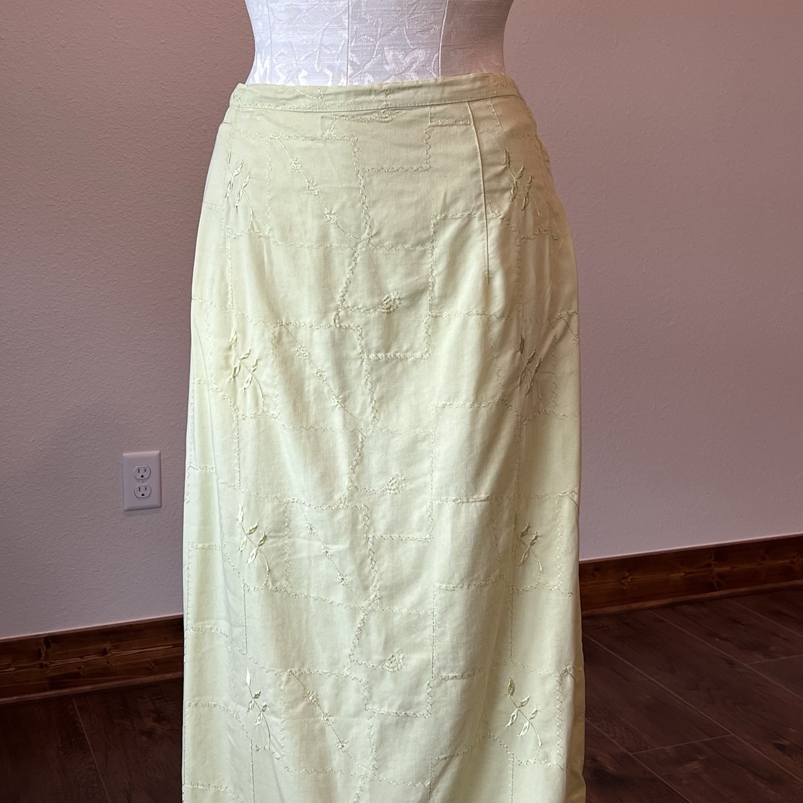 90s Y2K Fairycore Boho Nu Construction Light Green Embroidered Leaf Maxi Skirt L