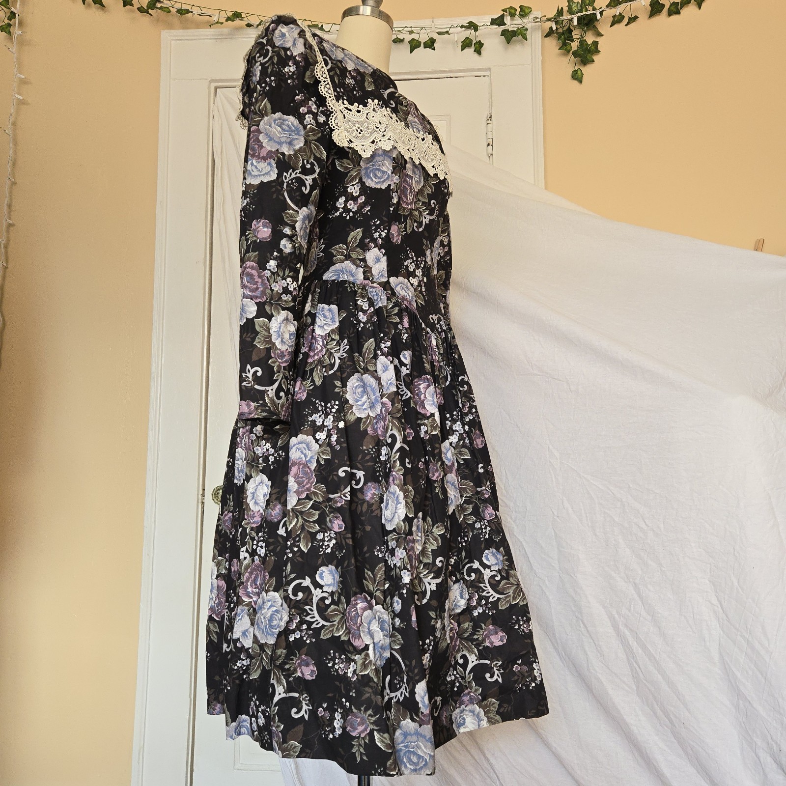 Gunne Sax 1980s Victorian Revival Floral Midi Dress in Black Floral Basque Waist