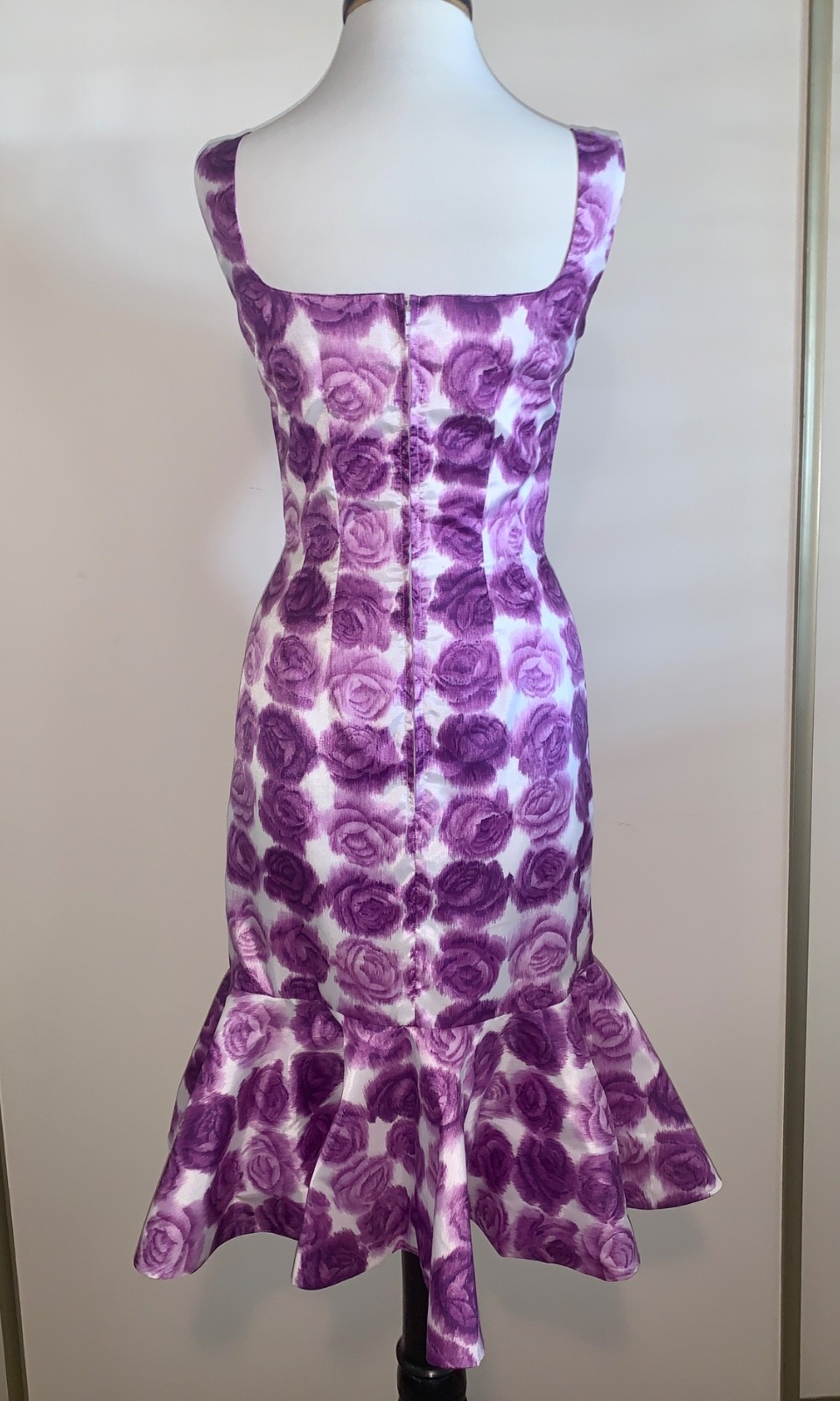 1950s Vintage/Retro Bombshell Wiggle Sheath Silky Party Dress w/Mermaid Flounce