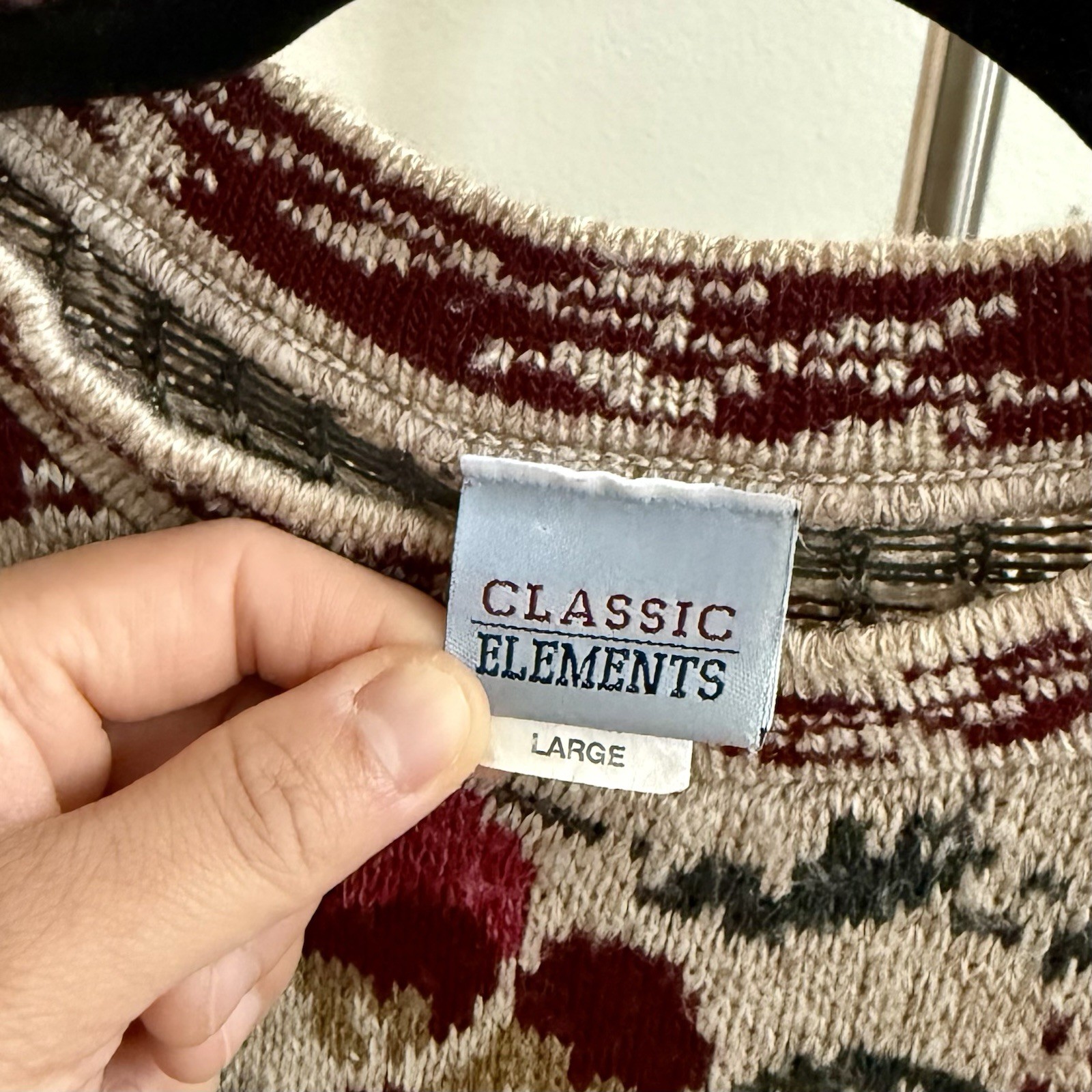 Women’s Vintage Classic Elements Floral Acrylic Knit Sweater