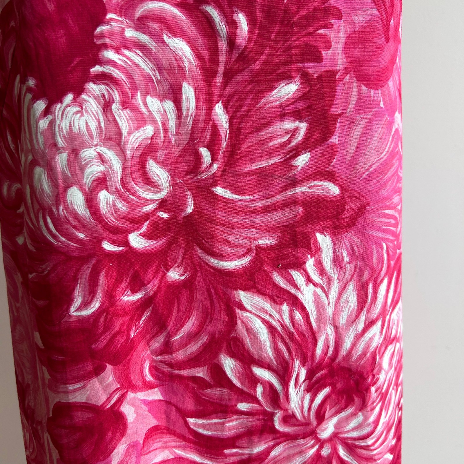 Vintage 1960s Peony Print Pink Hawaiian Vibe Floral Shift Summer Dress sz M L