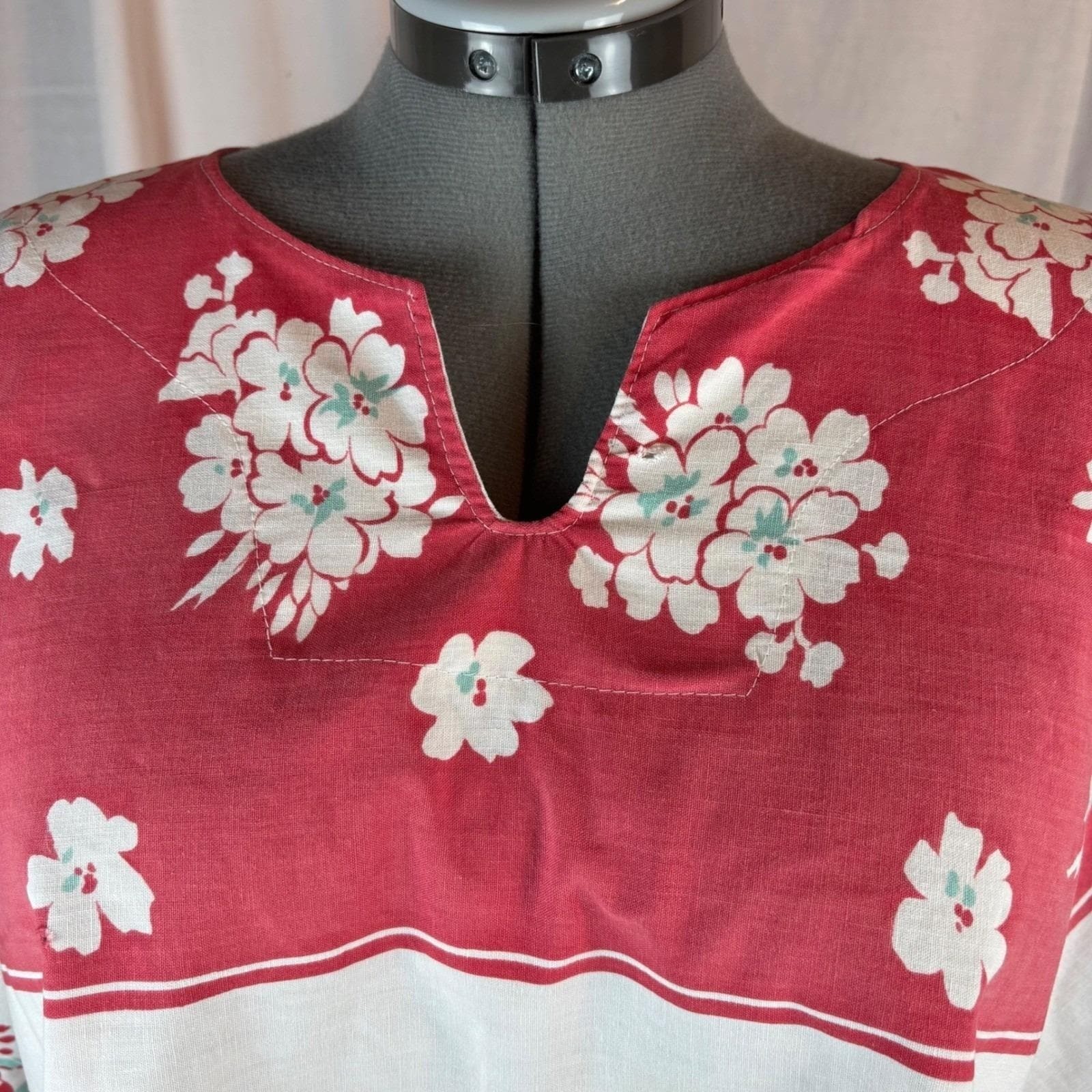 OS Plus Vintage Handmade Floral Tablecloth Caftan Top Red Wht Turquse Split Neck