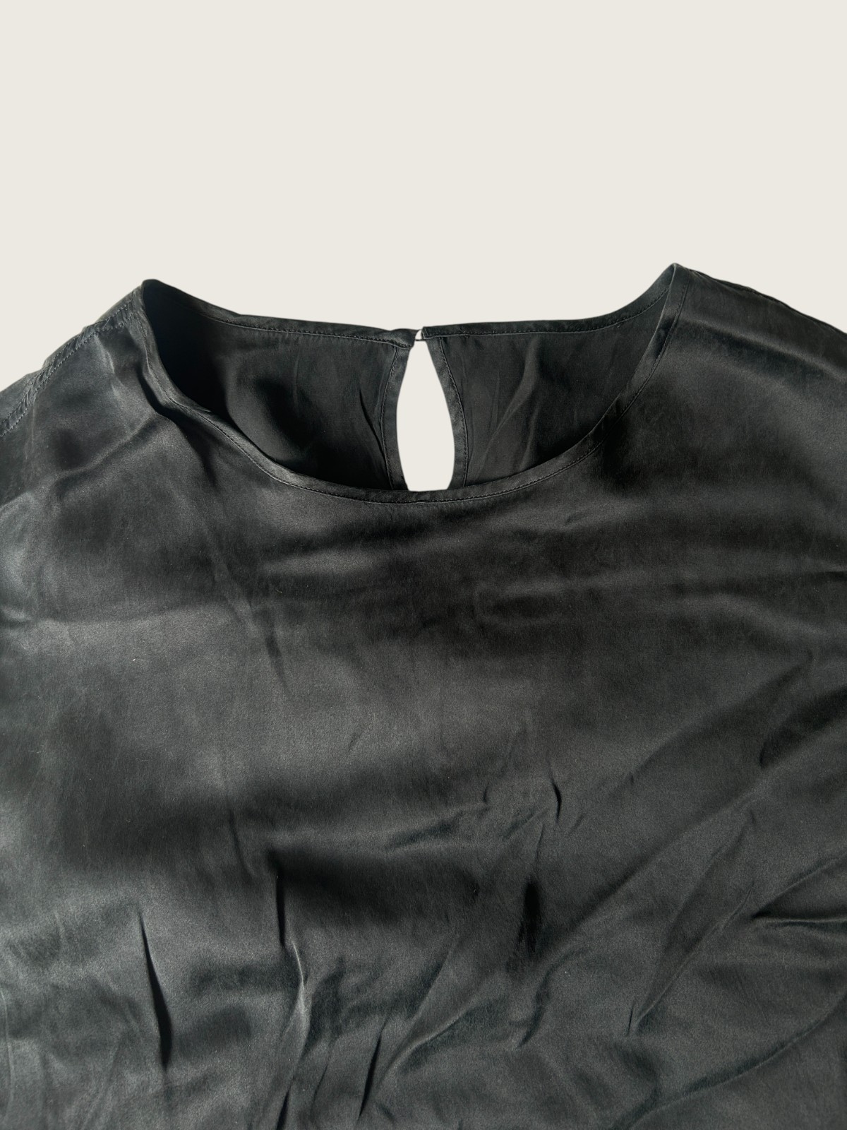 Vintage Black Silk Sleeveless Blouse Plus Size 2XL Keyhole Button Neck