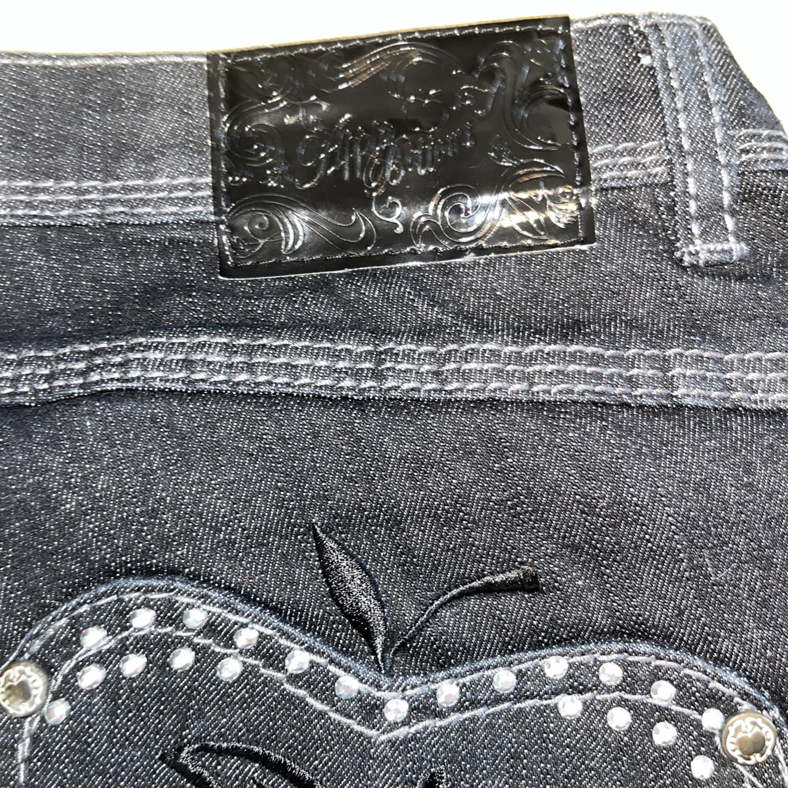 Apple Bottoms Jeans 13/14 Black Capris Embroidered Pockets New with Tag Vintage