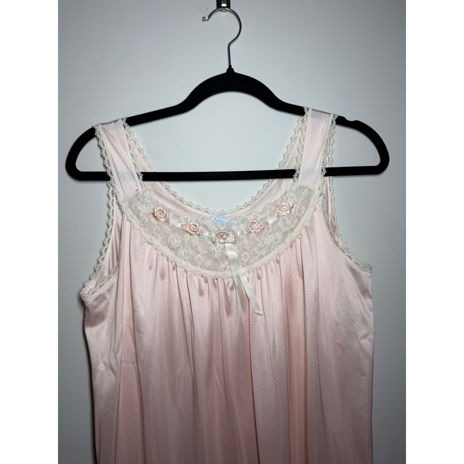 Vintage Lorraine Pink Lace Nightgown Antron III Nylon Rosette Chemise Small USA