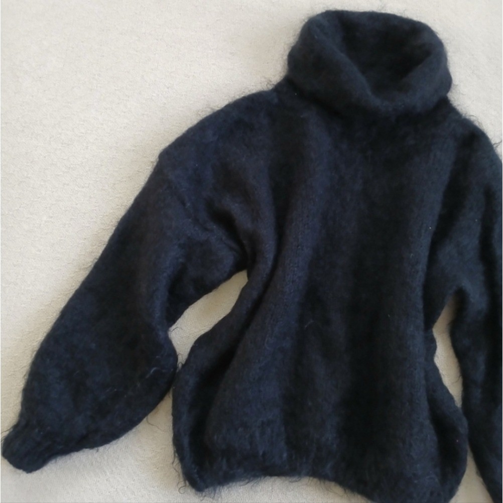 mohair tam o shanter knitwear turtleneck black sweater vintage large soft 80s