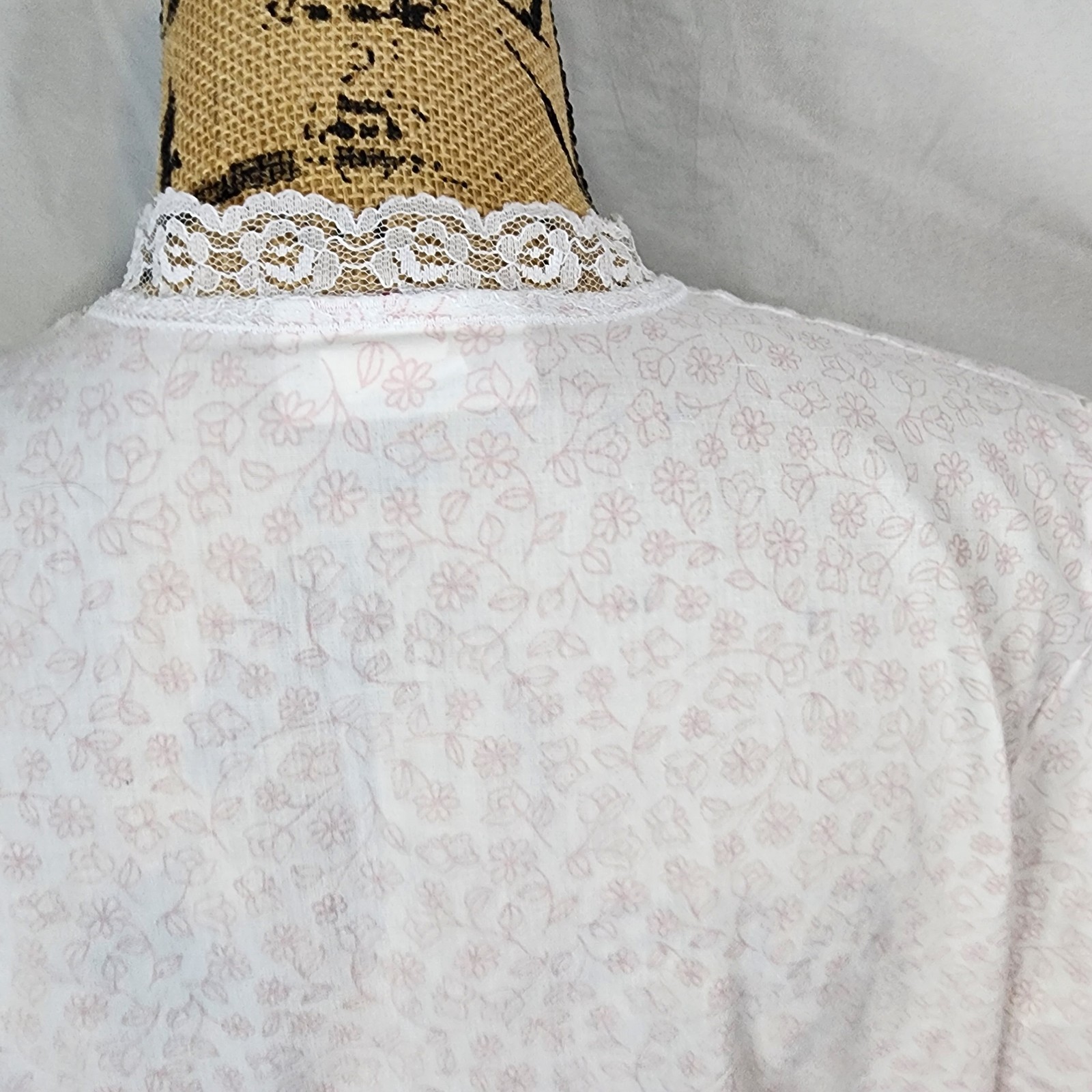 Vintage CARROLL REED Size Medium Pink White Floral Short Sleeve Long Nightgown